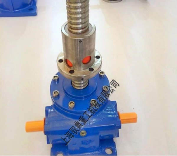 滾珠絲桿升降機與梯型絲杠升降機的優(yōu)缺點